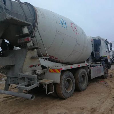 二手15臺豪沃0公里混凝土攪拌車，優(yōu)質商砼罐車全解析